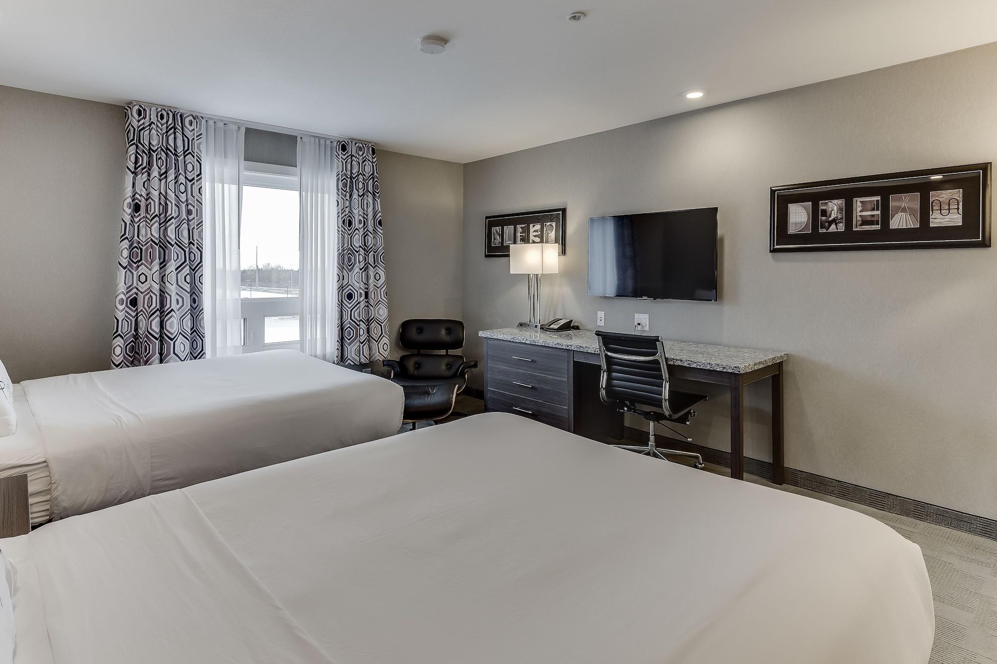 Home Inn & Suites Saskatoon South Bagian luar foto