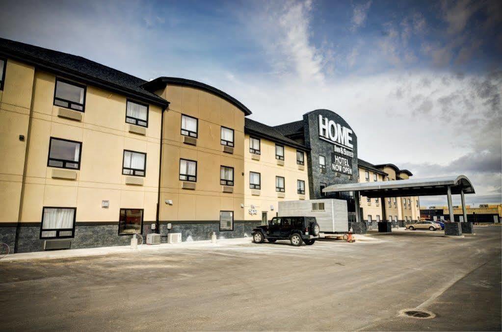 Home Inn & Suites Saskatoon South Bagian luar foto