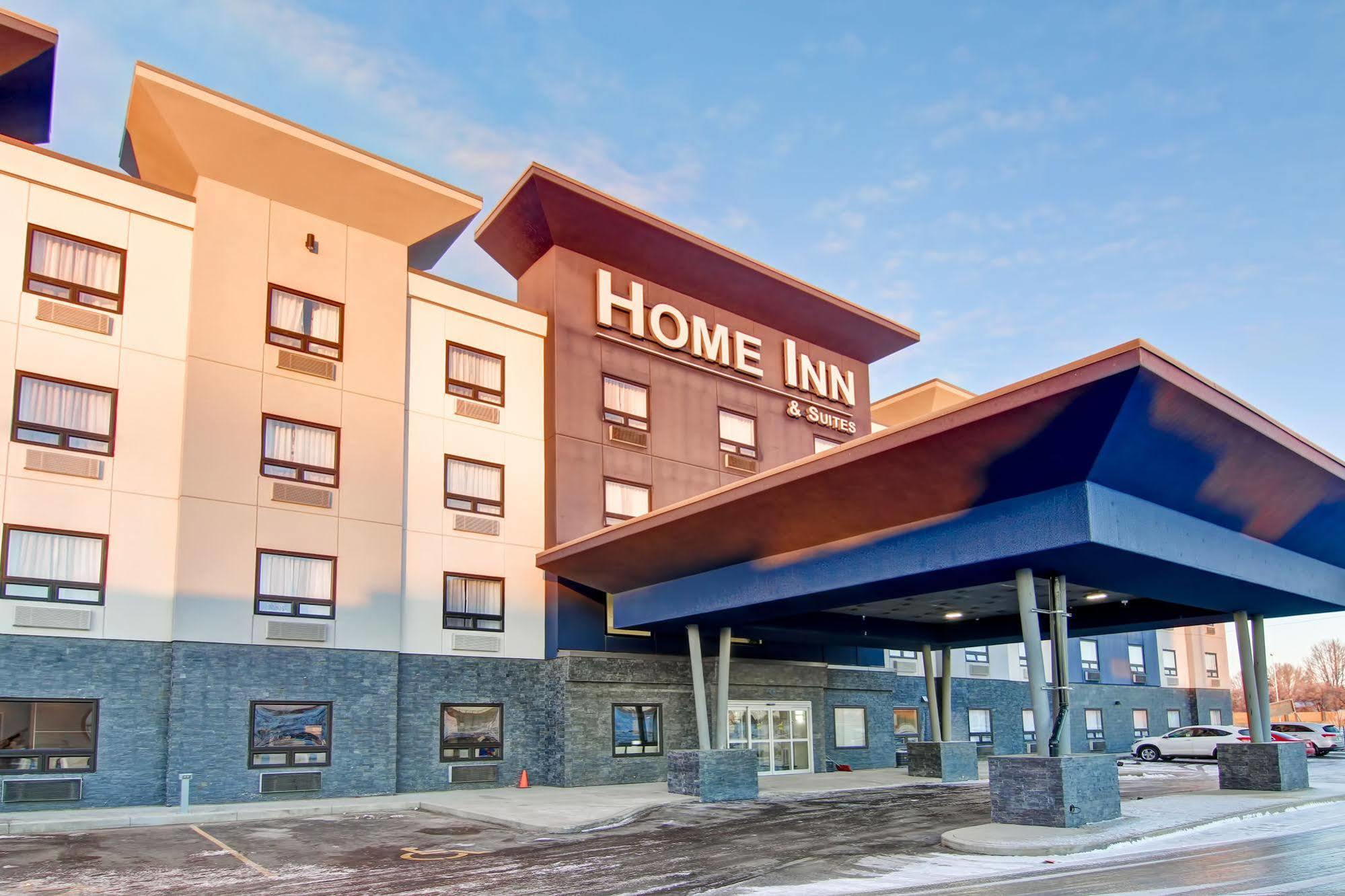 Home Inn & Suites Saskatoon South Bagian luar foto